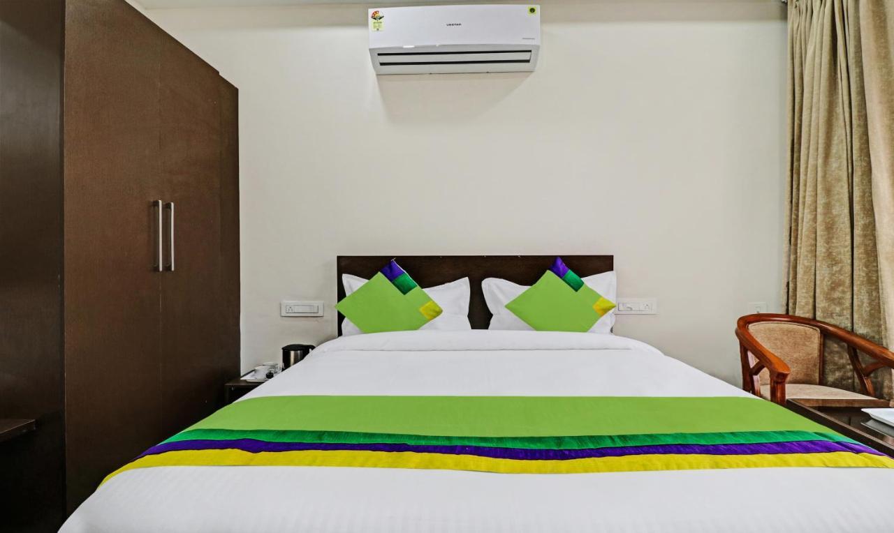 מלון Mohali Treebo Kamron Regency Sector 80 מראה חיצוני תמונה