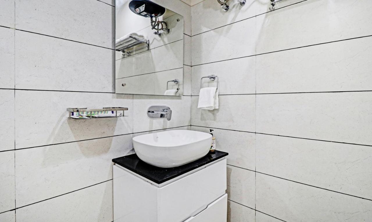מלון Mohali Treebo Kamron Regency Sector 80 מראה חיצוני תמונה