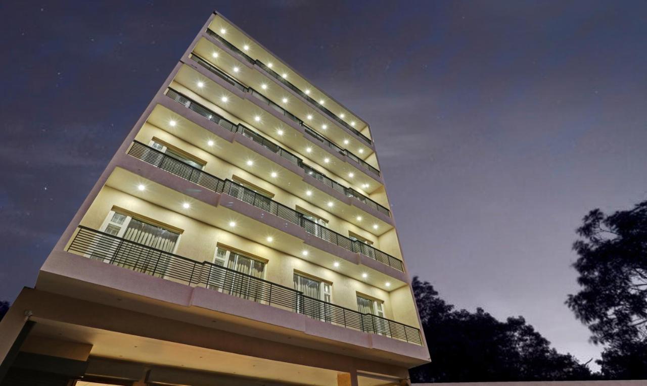 מלון Mohali Treebo Kamron Regency Sector 80 מראה חיצוני תמונה