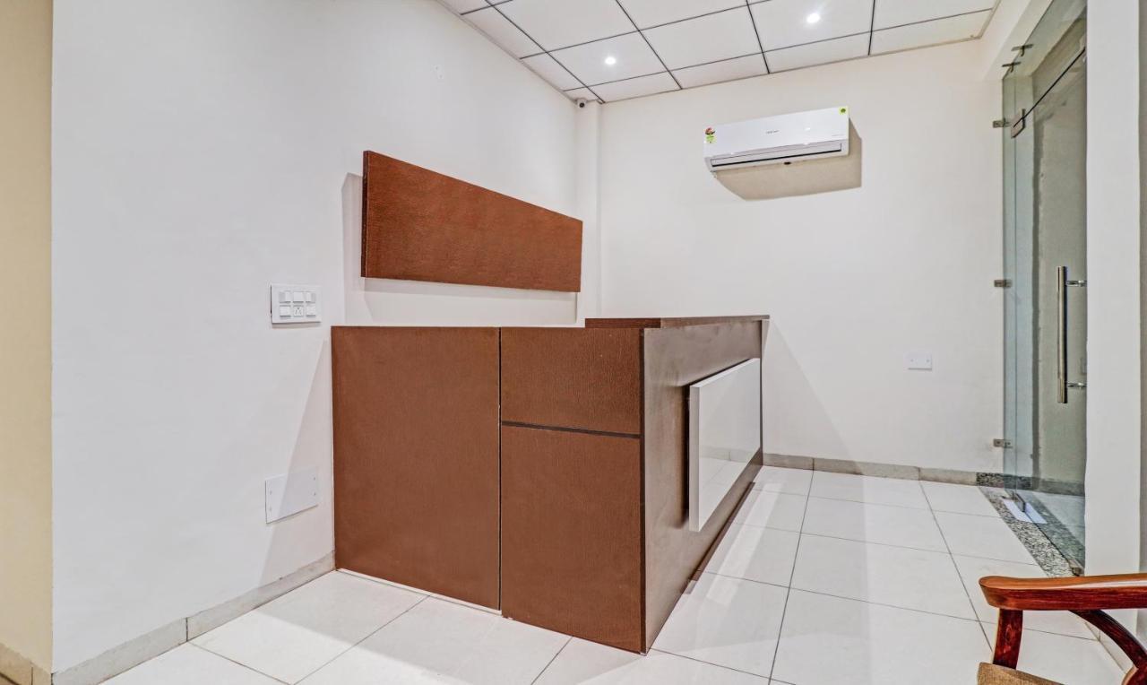 מלון Mohali Treebo Kamron Regency Sector 80 מראה חיצוני תמונה
